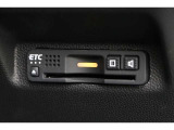 純正ナビ連動ETC付きでビルトインタイプを装備!見た目もスマート♪高速道路の料金所も楽々通過♪
