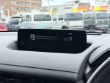 安全装備もバッチリ!各種安全装備設定は、センターディスプレイで設定を変更することも可能です。