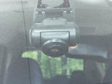 【ドライブレコーダー】ドライブレコーダー装備!走行中はもちろん、あおり運転や事故に遭遇した際、映像で記録し、万一のリスクに備えます。※記録用SDカードはお客様ご自身でご準備いただく必要があります。