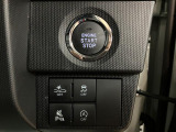 プッシュボタンスタートなどのスイッチ類は集約されていますので扱いやすいですよ♪