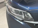LEDヘッドライトは、点灯の瞬間から最大光量を発揮し、突然暗くなるトンネルなどでの安定感を高めます。