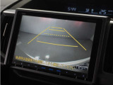 ◆バックカメラ◆リバースにするだけで映ります、後方の安全確認や、狭い駐車場での車庫入れ、雨の日や夜間など視界の悪い時に便利です!安全にバックする為には欠かせない装備です。