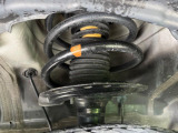 お車を安心してお乗りいただく為には、足回りの定期点検が欠かせません。サービスサポート(有償保証)では無料点検もご提供しており、安心のカーライフをお過ごしいただけるサポート体制が整っています。