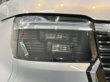 LEDヘッドライトは、点灯の瞬間から最大光量を発揮し、突然暗くなるトンネルなどでの安定感を高めます。