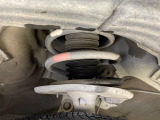 お車を安心してお乗りいただく為には、足回りの定期点検が欠かせません。サービスサポート(有償保証)では無料点検もご提供しており、安心のカーライフをお過ごしいただけるサポート体制が整っています。