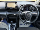 主な装備は、トヨタセーフティセンス、カーナビ、パノラミックビューモニター、ワンオーナー車、寒冷地仕様となっております