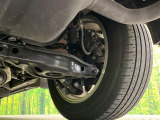 お車を安心してお乗りいただく為には、足回りの定期点検が欠かせません。サービスサポート(有償保証)では無料点検もご提供しており、安心のカーライフをお過ごしいただけるサポート体制が整っています。