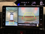 バックする際に後方だけではなく車を上から見たような映像をナビなどのモニターに映し出してくれますよ☆死角が消え安全にバックをして頂けるようになります☆バックが苦手な方にもオススメな装備です☆