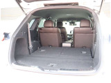 【車屋】として、長く車業界に従事した経験豊富なスタッフが多数在籍しております。