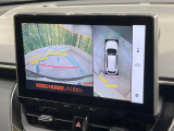 【全周囲カメラ】専用のカメラにより、上から見下ろしたような視点で360度クルマの周囲を確認することができます☆死角部分も確認しやすく、狭い場所での切り返しや駐車もスムーズに行えます。