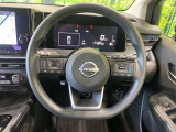 【ステアリングスイッチ】運転中、前方から目線をそらすことなく、オーディオ等の操作が可能な便利機能!安心&快適なドライブを演出してくれます♪