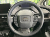 【純正革巻きステアリング】上質な革を使用することで、手にしっかり馴染みとても運転しやすいハンドルです♪
