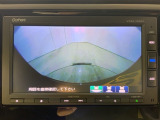 リアカメラ付で、後方をナビ画面で確認。車庫入れも安心です。もちろん、バックギアと連動しています。