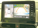 【アラウンドビューモニター】専用のカメラにより、上から見下ろしたような視点で360度クルマの周囲を確認することができます☆死角部分も確認しやすく、狭い場所での切り返しや駐車もスムーズに行えます。