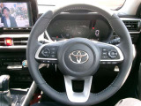 ドライバーに寄り添う快適な操作フィールをもたらすステアリングです。