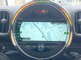 ●MINI純正ナビ:一体感のあるナビは、高級感ある車内を演出してくれます。Bluetooth再生などオーディオ機能も充実しておりますので、運転もより楽しめます♪