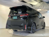 車検や点検・整備も大阪トヨペットにお任せください。お客様の快適なカーライフを長く安心サポートいたします。