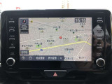 ディスプレイオーディオ装着車。ディスプレイとスマホを連携で、様々なアプリを使用できます。マップのアプリを繋げて、ナビゲーションとして使用できます。