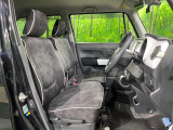運転席シート廻りは使用感も少なく、良好な状態となっています。丁寧に使われていたことがよくわかりますね。