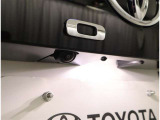 バックガイドモニターで、後方を確認しながら安心して駐車することができます。運転初心者も熟練者も必須の機能ですよ!