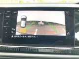 前後パーキングセンサー&リアビューカメラで、車庫入れも安心です。パーキングセンサーは音だけでなくモニターで接近情報を確認出来てより安心です。