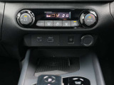 オートエアコンですので、車内を快適な空間に出来ます♪