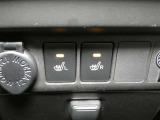 運転席/助手席シートヒーター付きです。寒い日も快適なドライブが楽しめます♪