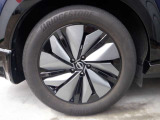 235/55R19 101Vタイヤ&19インチアルミホイール(19&times;7.5J)、インセット:40、P.C.D:114.3(5穴)
