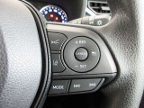 【レーダークルーズコントロール】はミリ波レーダーセンサーからの情報により先行車を認識。アクセルに足をかけることなく、設定した車間距離を保ちながら追従走行してくれます