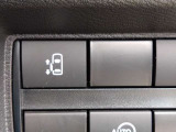 オートスライドドアは、運転席前にあるスイッチの操作でもオート開閉ができ、とても便利です。