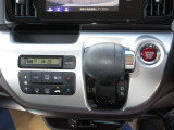 オートエアコン対応しております。納車時にはエアコンフィルターは交換お渡しになります。