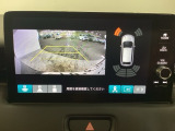 リアカメラ装備、運転に自信のない方でも安心して車庫入れができるリバース連動リアカメラが装着されています。狭い駐車場はもちろん、雨の日や夜間でもストレスなく運転していただけます。