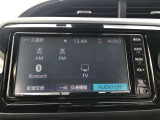 Bluetooth(ブルートゥース)接続機能付き。 スマートホンなどからお気に入りの音楽をワイヤレス再生できます。 ドライブがさらに楽しくなりますね♪