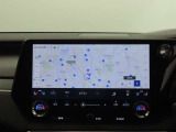 とても鮮明なモニターでルート案内も視覚ではっきりと確認していただけます。また、地図更新がご納車してから2年間無料となっております。