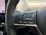 ハンドル左側のスイッチでオーディオの操作が可能なので、運転中でも楽に調整できます(^^♪