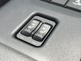 【シートヒーター】寒い日に重宝するシートヒーター!エアコンより早く温まってくれるので寒がりの人も安心ですね♪エアコンの温風は乾燥するから苦手、という方にもをおすすめです。