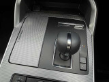 ATはCVTを採用!常時、走行速度に適した変速比を保ち、変速ショックが少なくドライブが快適になる他に、燃費向上に貢献します!