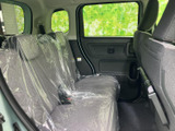 運転席側後部座席