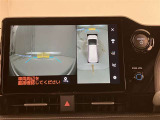 いまや必須装備「ナビゲーション」搭載!知らない場所にスイスイッとドライブ。もう、これなしではハンドルを握れませんね!でも運転中の操作は危険ですのでご注意ですね☆