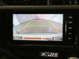 バックギアに入れると、このように後方が映し出されます!駐車の際とても安心!便利!最終確認はご自身の目と耳で必ず行ってください!