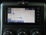 ナビは純正品。ワンセグテレビ・CD・Bluetooth・SDオーディオ・外部入力・ハンズフリー電話対応。