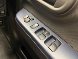 ご納車後の定期的点検に合わせて、「エンジンオイル&フィルター交換」を行うお得なメンテナンスパッケージの「安心メンテナンスパック」をおすすめしております。詳細については当店スタッフまでお尋ねください。