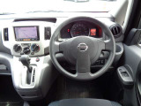 車の事分からなくても運転席に座ってみると何となく良い感じ!とかイマイチだな、とか感じます。だからこそ是非ご自身の目で手で体で実際に触れて頂きたいのです。