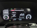 専用テスター、専用ツールによる細かな診断。各モデルの情報がインプットされた専用テスターを用いて、モデル毎や部位毎に専用スペシャルツールを使用し整備します。