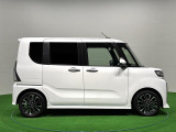 ドアは約90度に開くので荷物も積み込みやすく、乗り降りもしやすい♪ ロングドライブも快適に過ごせる工夫がいっぱいです♪♪