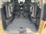 【シートアレンジ】多彩なシートアレンジが可能で、乗車人数や荷物の量に応じて自在にレイアウト変更ができます。日常使いからレジャーまで幅広いシーンに対応します。