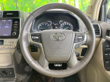 【純正革巻きステアリング】上質な革を使用することで、手にしっかり馴染みとても運転しやすいハンドルです♪