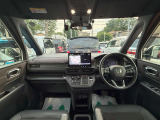 インパネ周りのお写真です。 視界が広く運転もしやすくなっております♪