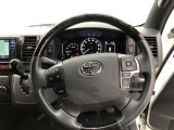 ハンドルは車を運転する上で、ずっと握っている重要なパーツです。手にフィットする物がいいですよね♪