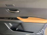 【運転席ドアの内側】